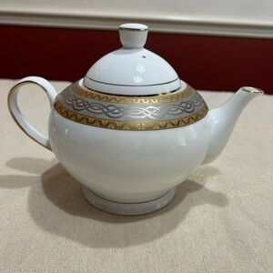 VTG Winterling Bavarian German Teapot Porcelain with Gold and Silver Trim